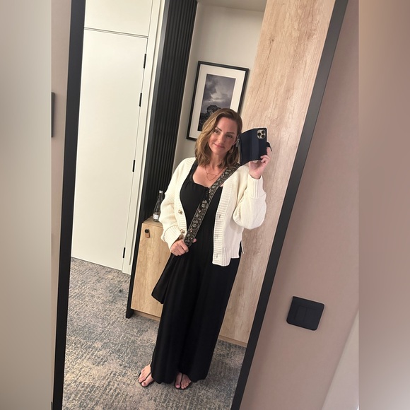 Hi! Follow me & share! I follow & share back! - Picture 5 of 6